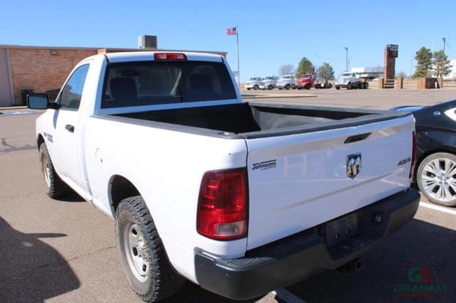 Image of Dodge Ram 1500 equipment image 3