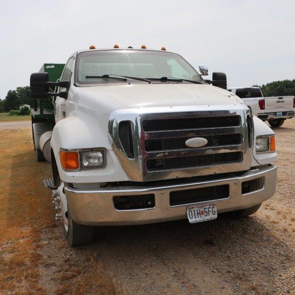 Image of Ford F650 equipment image 4
