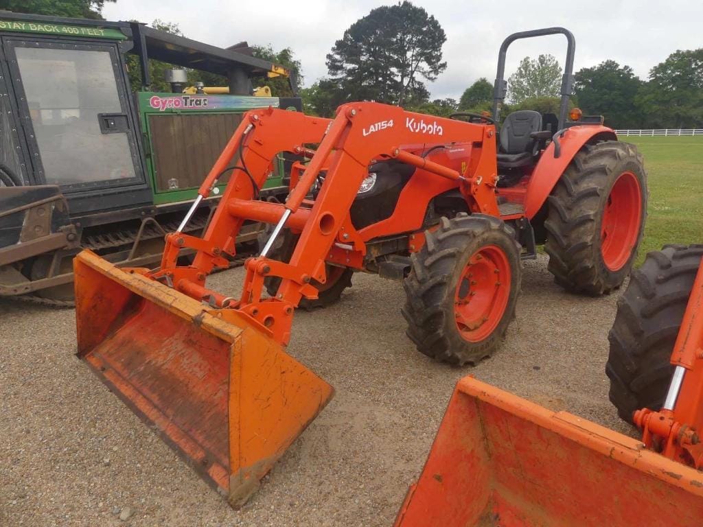 2023 Kubota M7060HD Equipment Image0