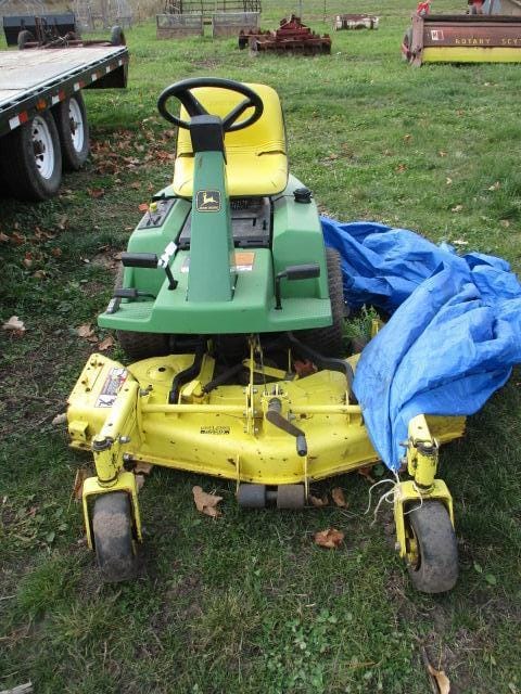 Main image John Deere F525