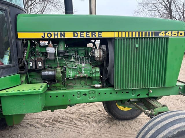 Image of John Deere 4450 equipment image 3