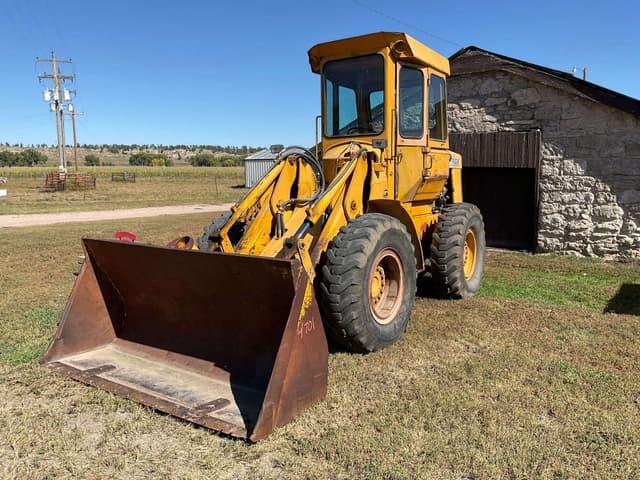 Image of John Deere 544A equipment image 1
