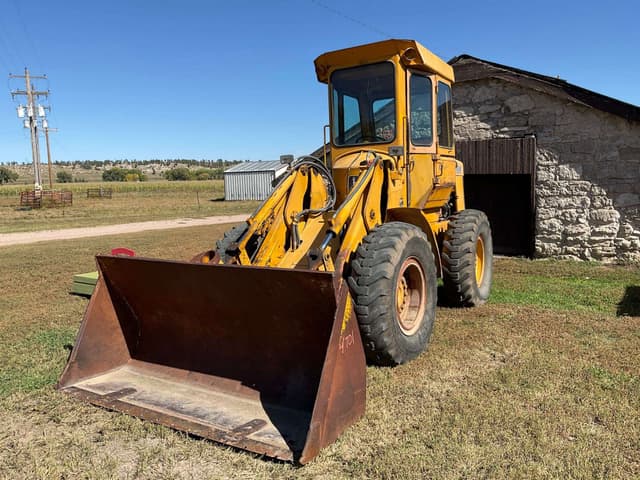 Image of John Deere 544A equipment image 2