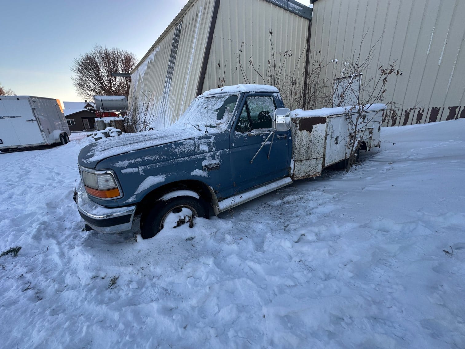 1993 Ford F-350 Equipment Image0