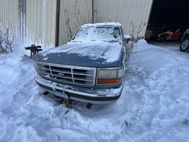 Image of Ford F-350 equipment image 1