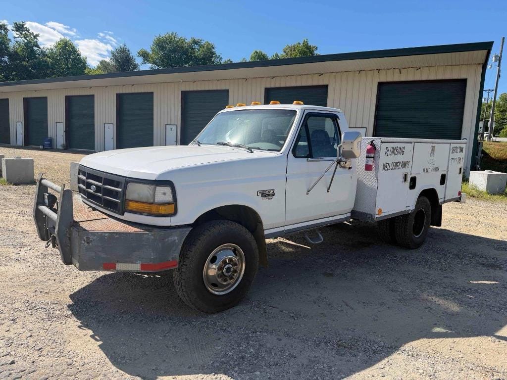 1997 Ford F-350 Equipment Image0