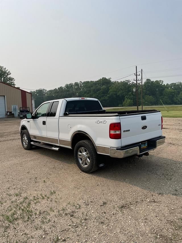 Image of Ford F-150 equipment image 3