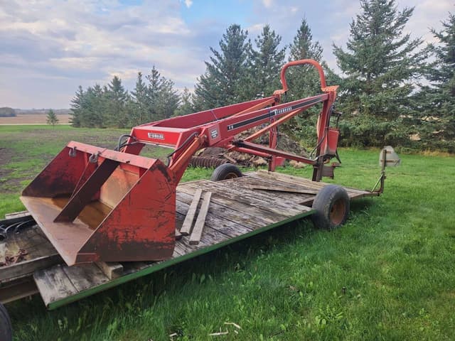 Image of Farmhand F11 equipment image 3