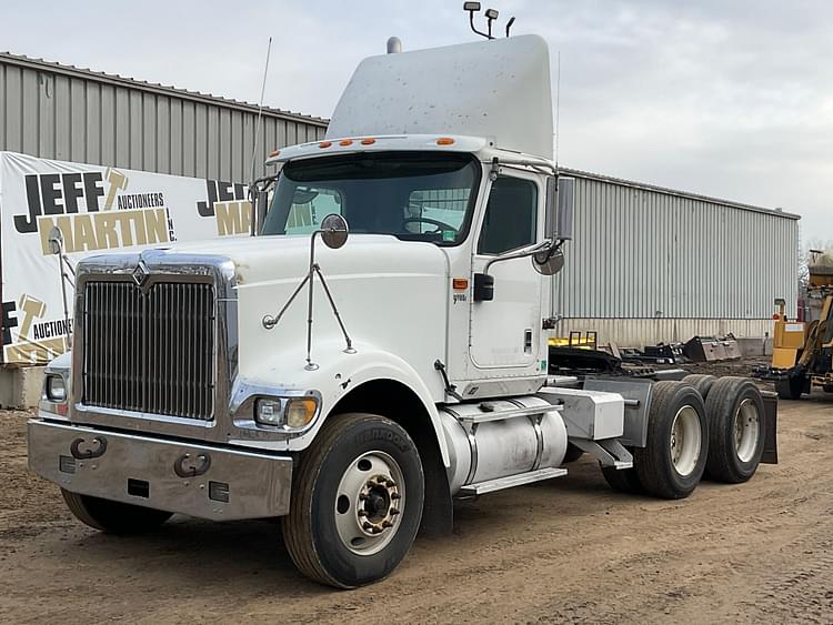 2006 International 9900I Equipment Image0