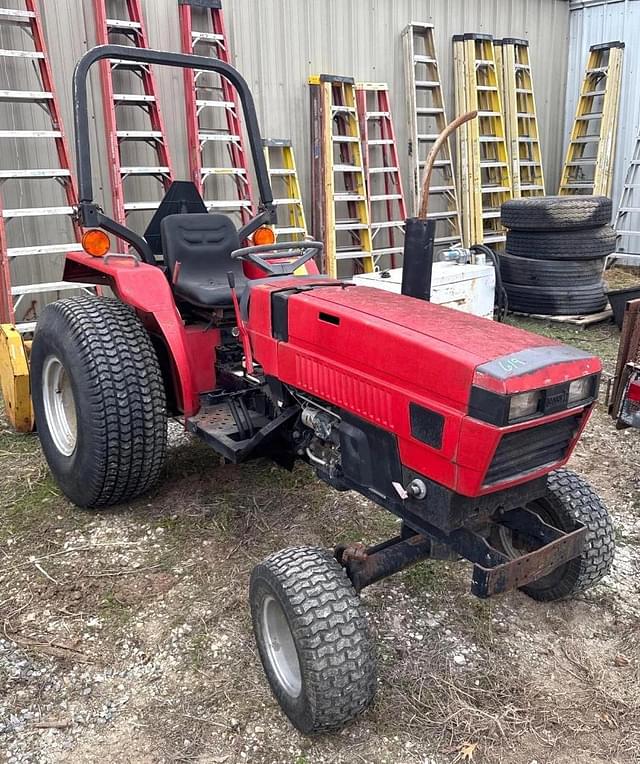 Image of Case IH 235 equipment image 1