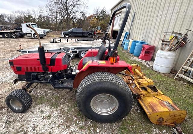 Image of Case IH 235 equipment image 3