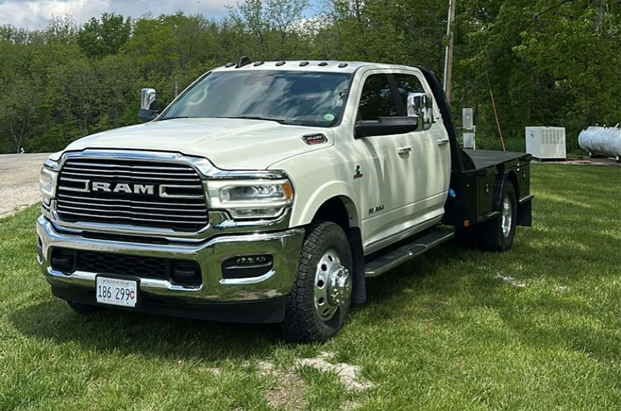 2021 Dodge Ram 3500 Equipment Image0