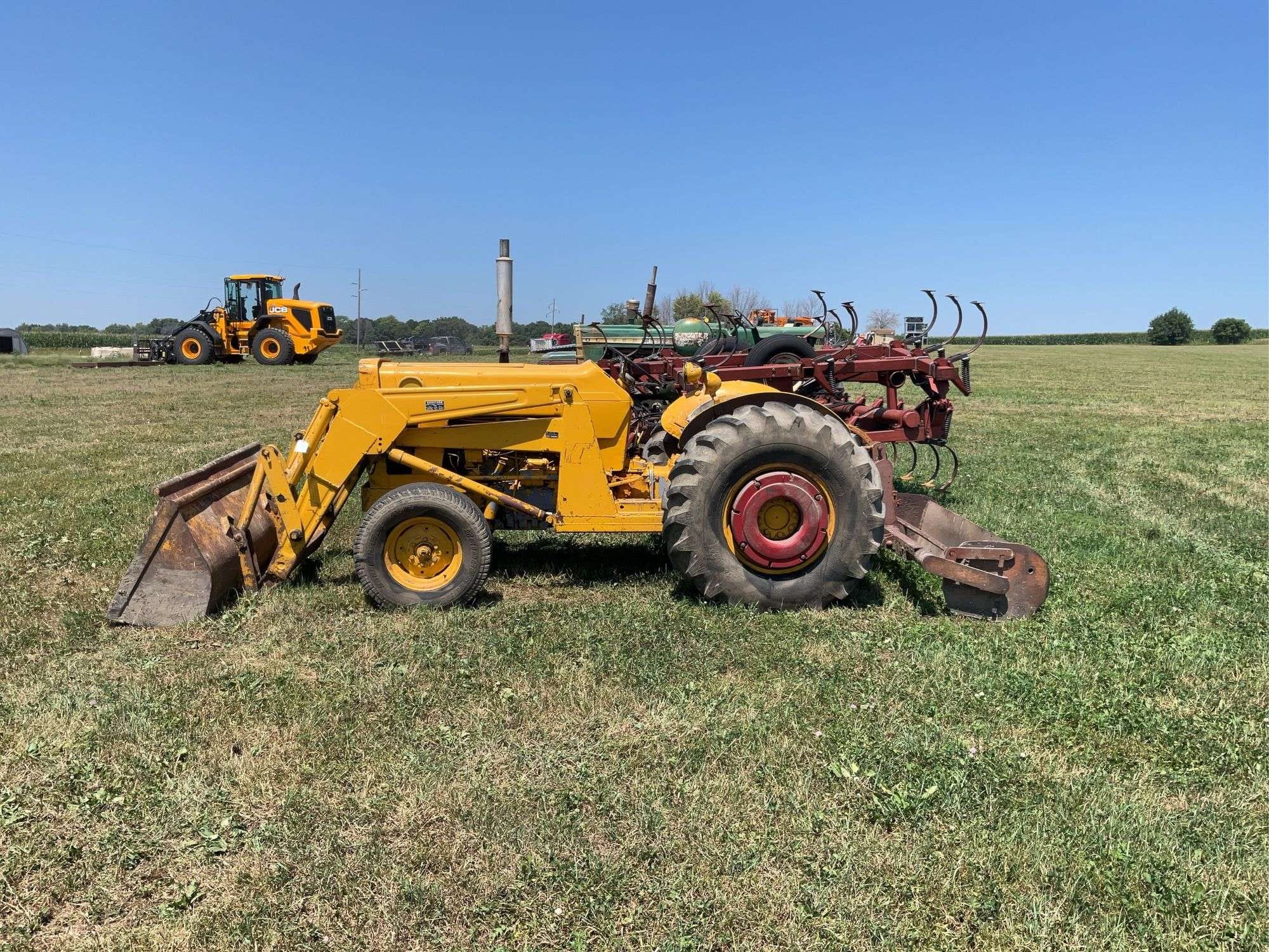 Massey Ferguson 30 Equipment Image0