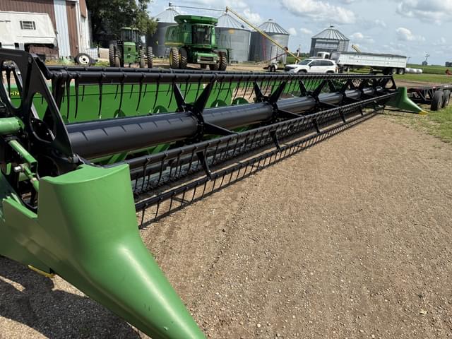Image of John Deere 635F equipment image 3