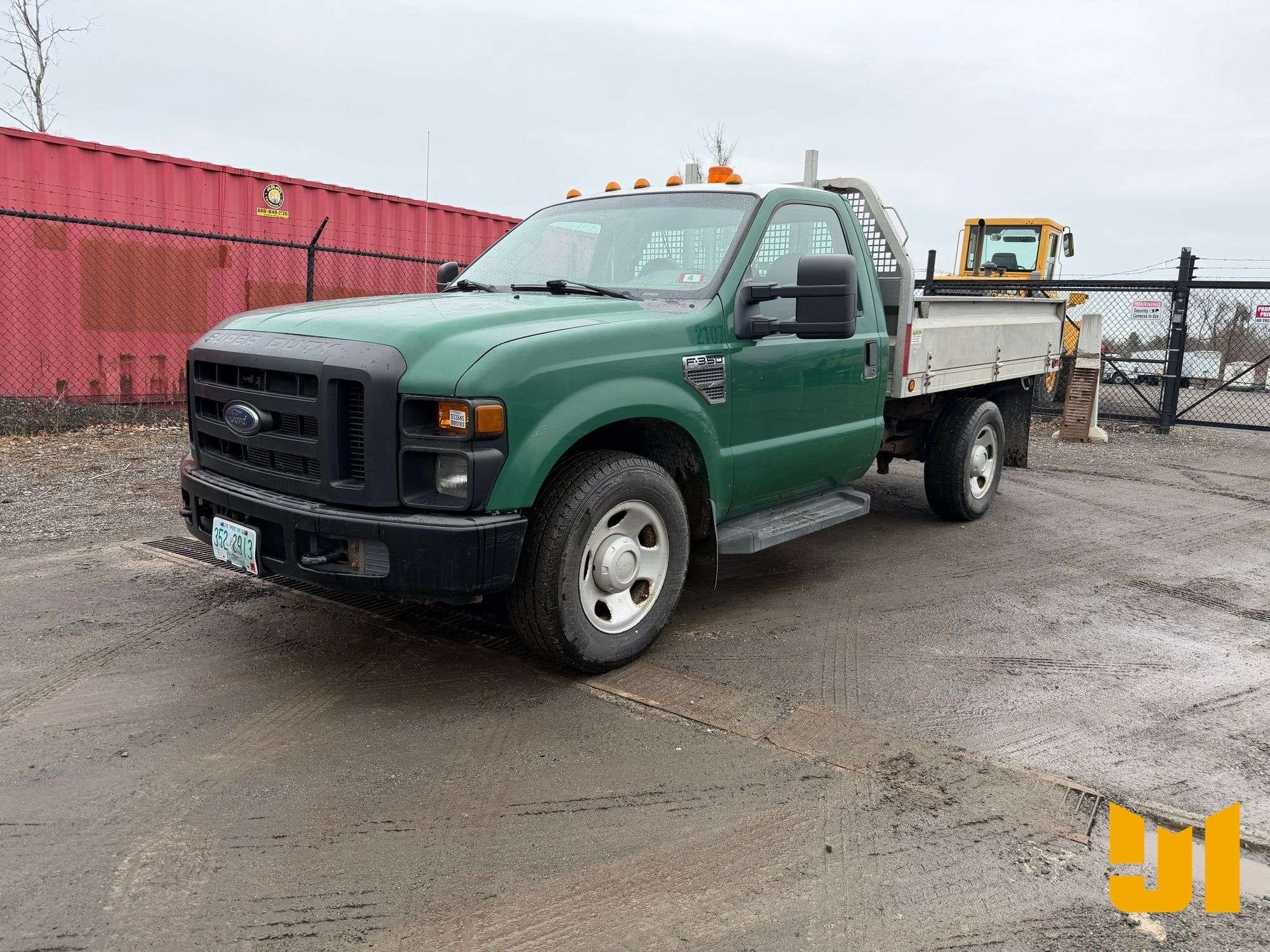 2008 Ford F-350 Equipment Image0