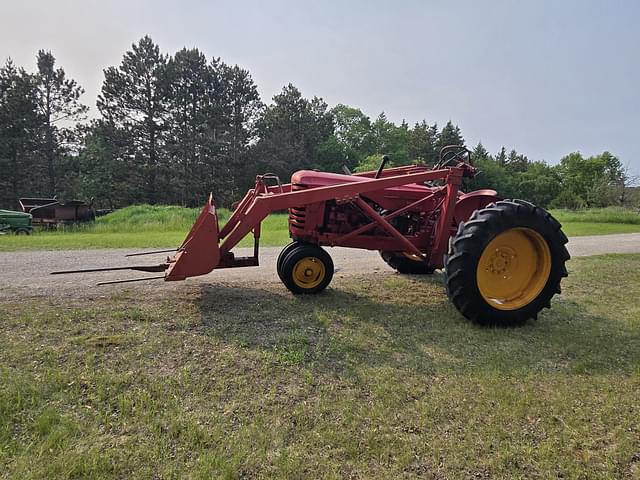 Image of Massey-Harris 44 equipment image 3