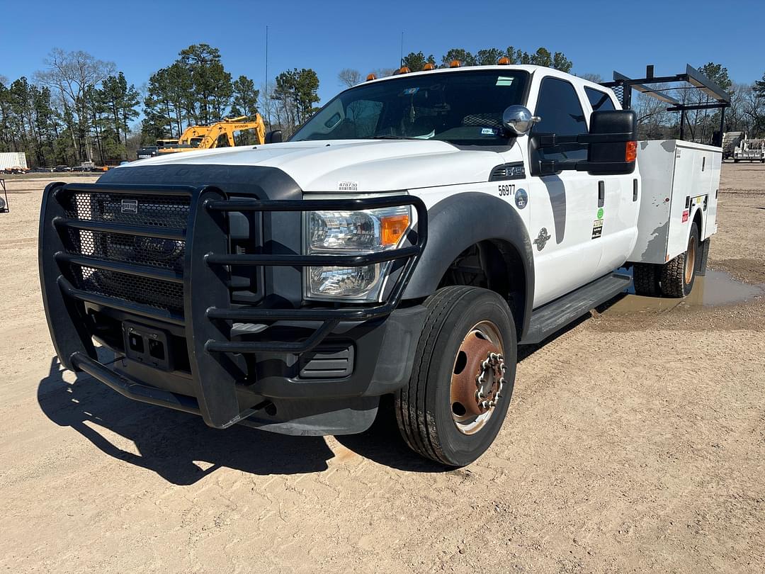 Image of Ford F-450 Primary image