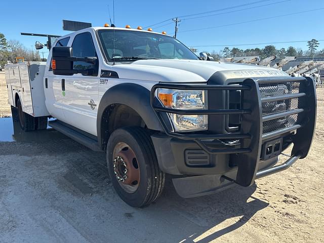 Image of Ford F-450 equipment image 2