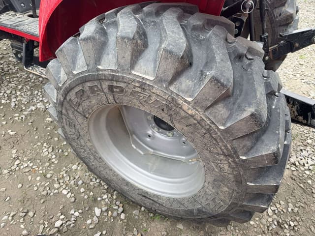 Image of Mahindra 1635 equipment image 3