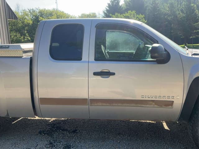 Image of Chevrolet 1500 equipment image 4