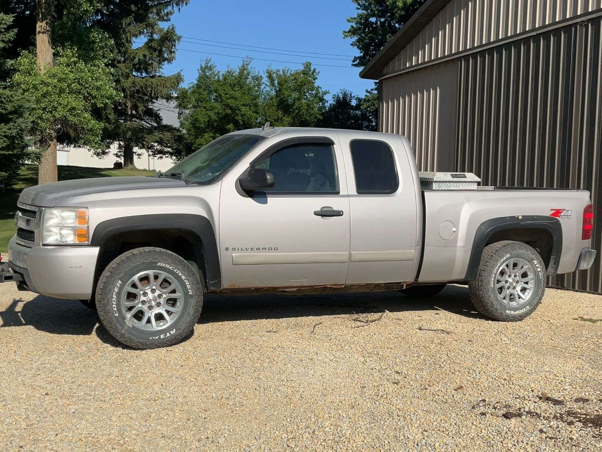 2008 Chevrolet 1500 Equipment Image0