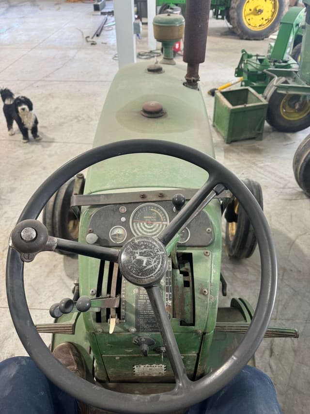 Image of John Deere 2010 equipment image 4