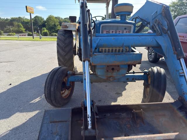 Image of Ford 7000 equipment image 2