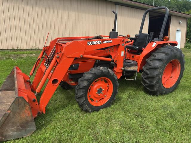 Image of Kubota M5400 equipment image 1