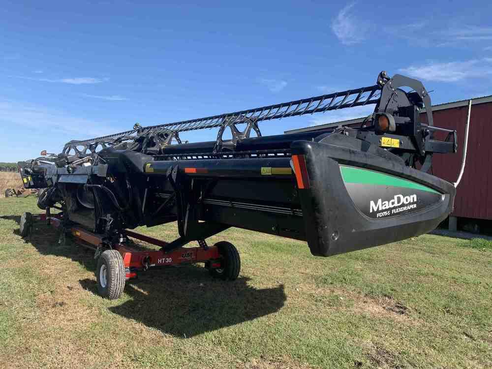 Main image MacDon FD75S