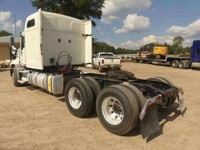 Image of Mack CH613 equipment image 3