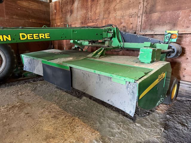 Image of John Deere 946 equipment image 2