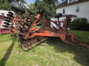 International Harvester 490 Image