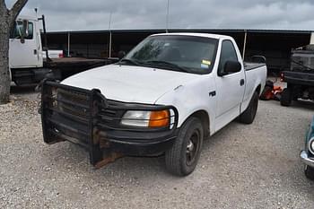 2004 Ford F-150 Equipment Image0