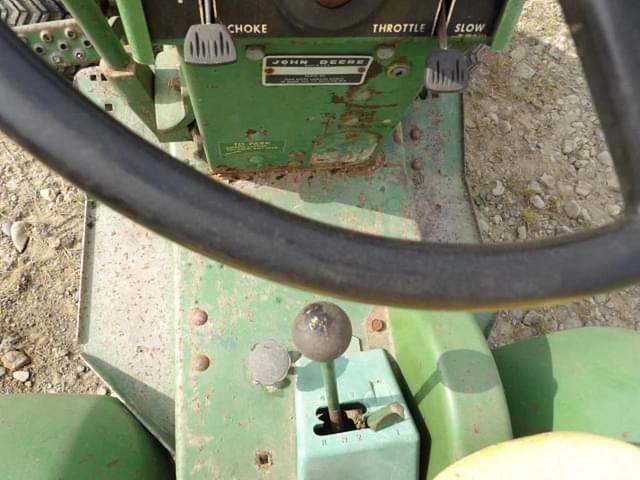 Image of John Deere 110 equipment image 4