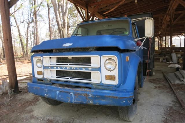 Image of Chevrolet C50 equipment image 1