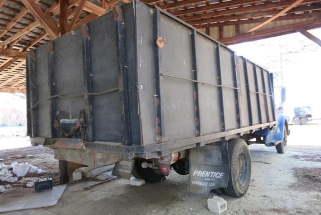 Image of Chevrolet C50 equipment image 4