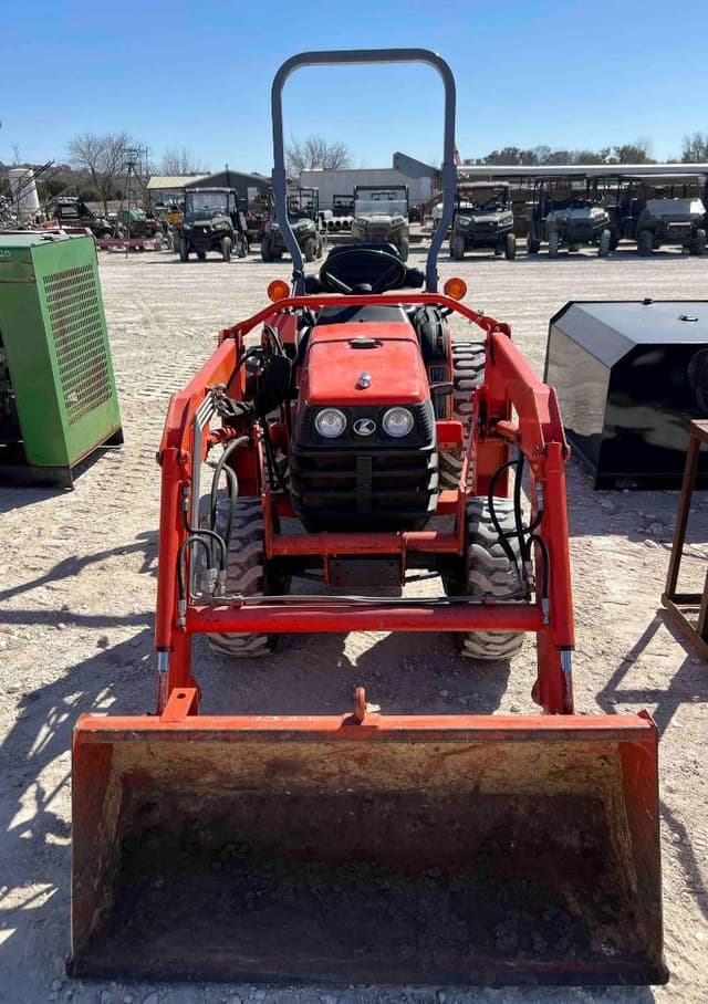 Image of Kubota B7500 equipment image 1