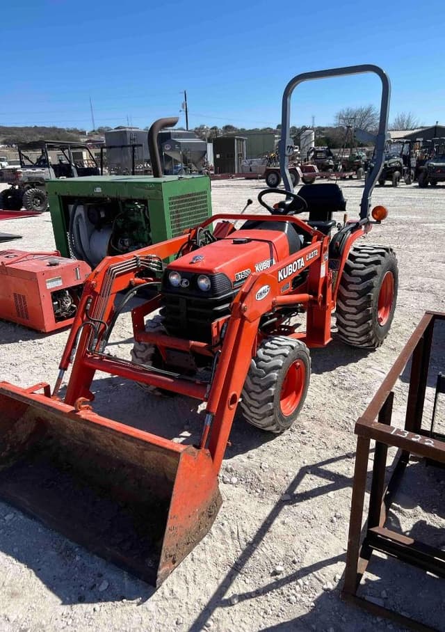 Image of Kubota B7500 equipment image 2