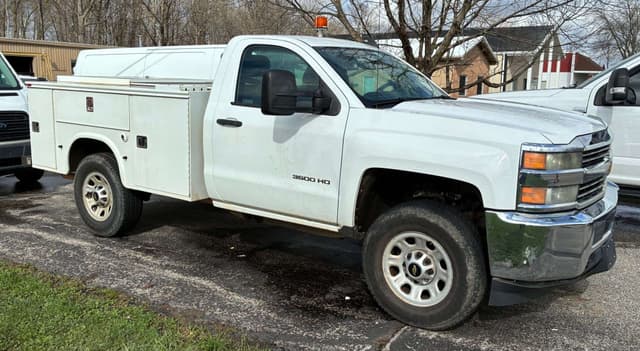 Image of Chevrolet 3500 equipment image 1