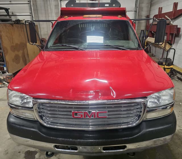 Image of GMC 3500 equipment image 1