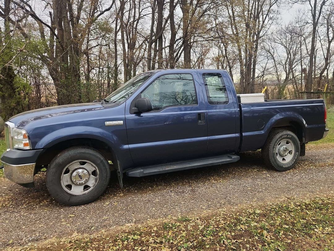 Image of Ford F-250 Primary image
