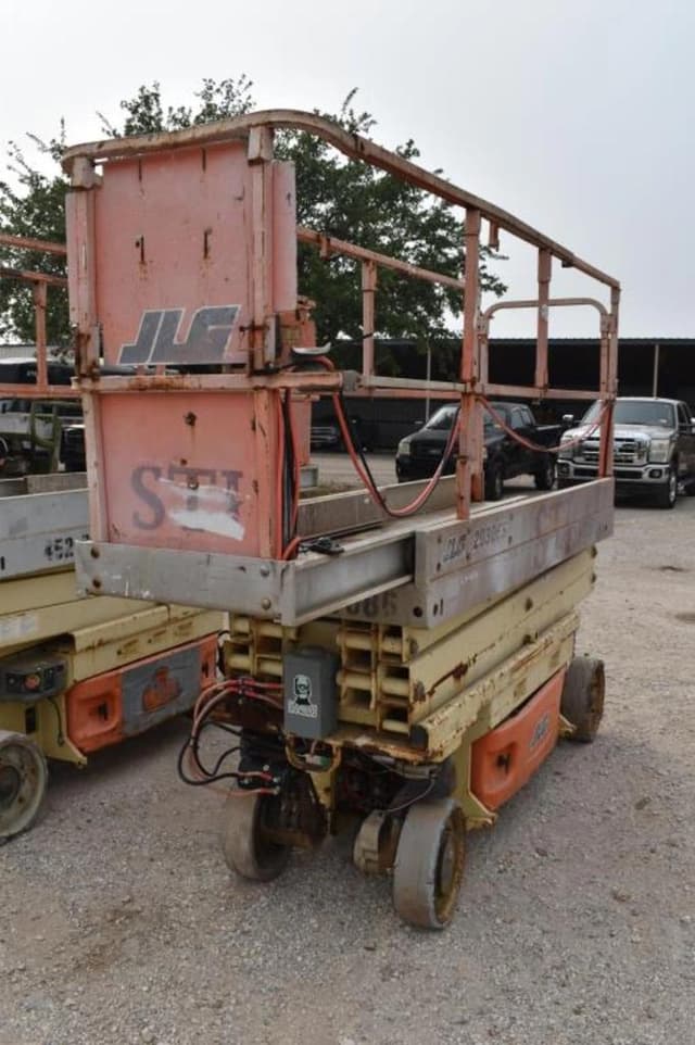 Image of JLG 2030ES equipment image 3