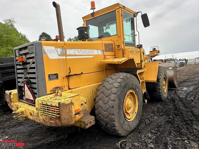 Image of Volvo L90C equipment image 4