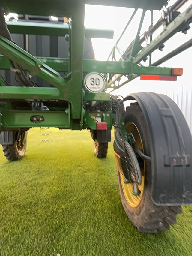 Image of John Deere R4030 equipment image 2
