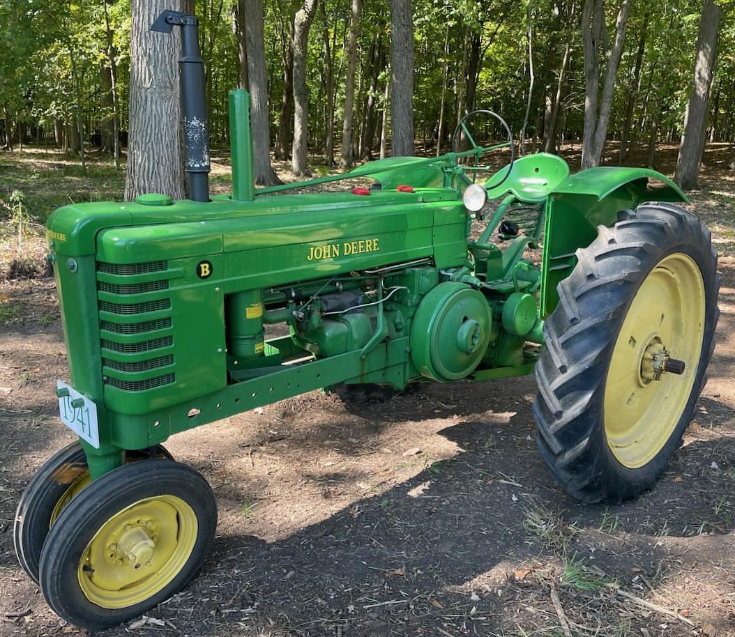 Image of John Deere B Primary image