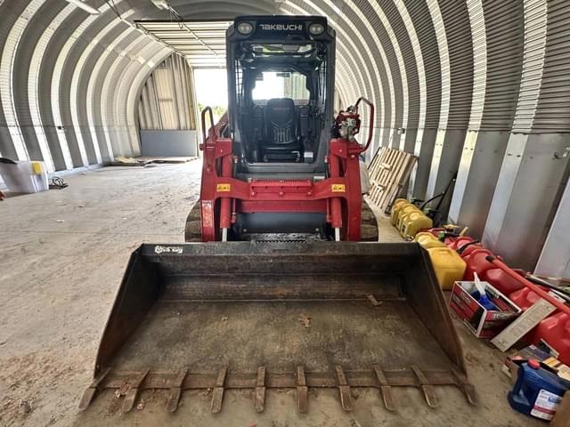 Image of Takeuchi TL12V2 equipment image 4