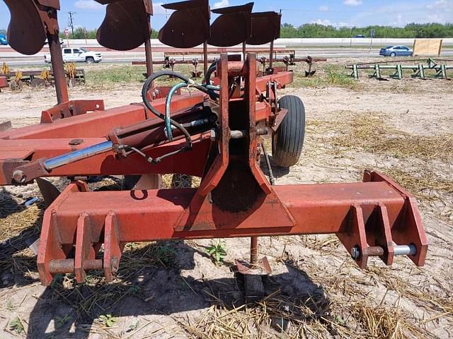 Image of Case IH 165 equipment image 4