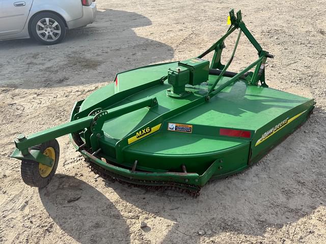 Image of John Deere MX6 equipment image 3