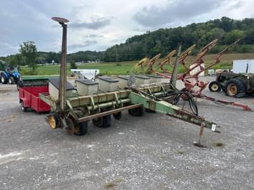 Main image John Deere 7000