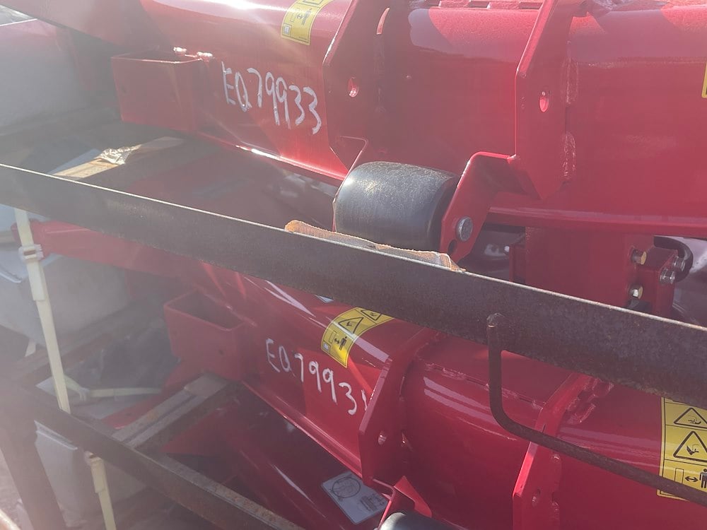 2022 Massey Ferguson 2326 Equipment Image0
